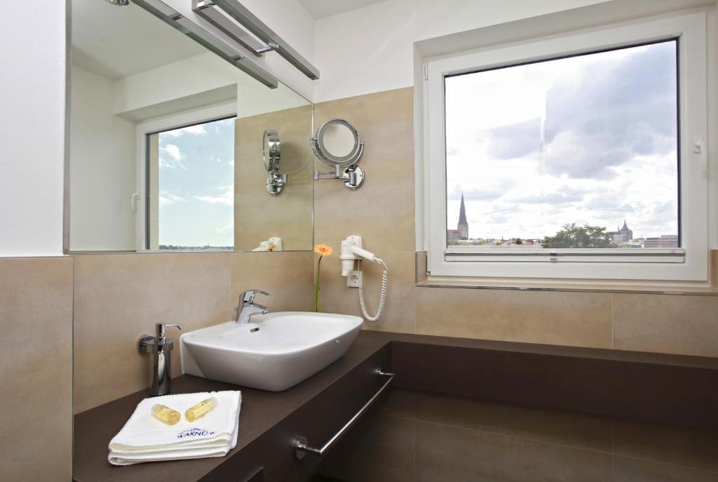 Hotel Warnow Rostock Quarto foto