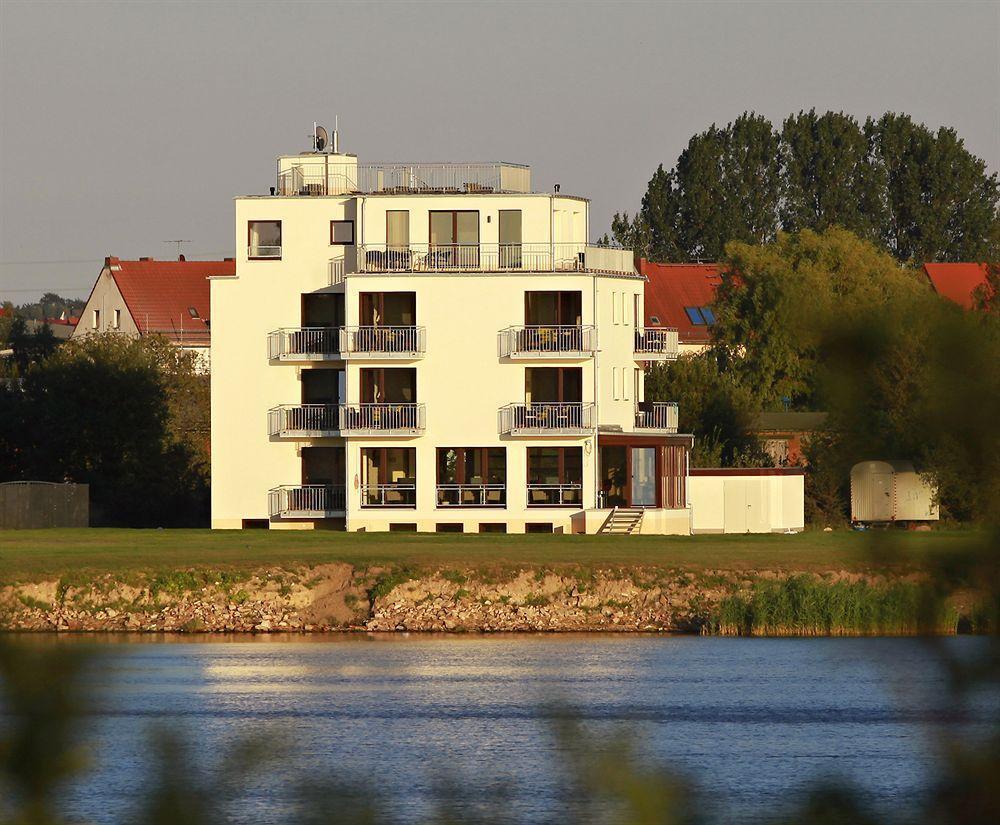 Hotel Warnow Rostock Exterior foto