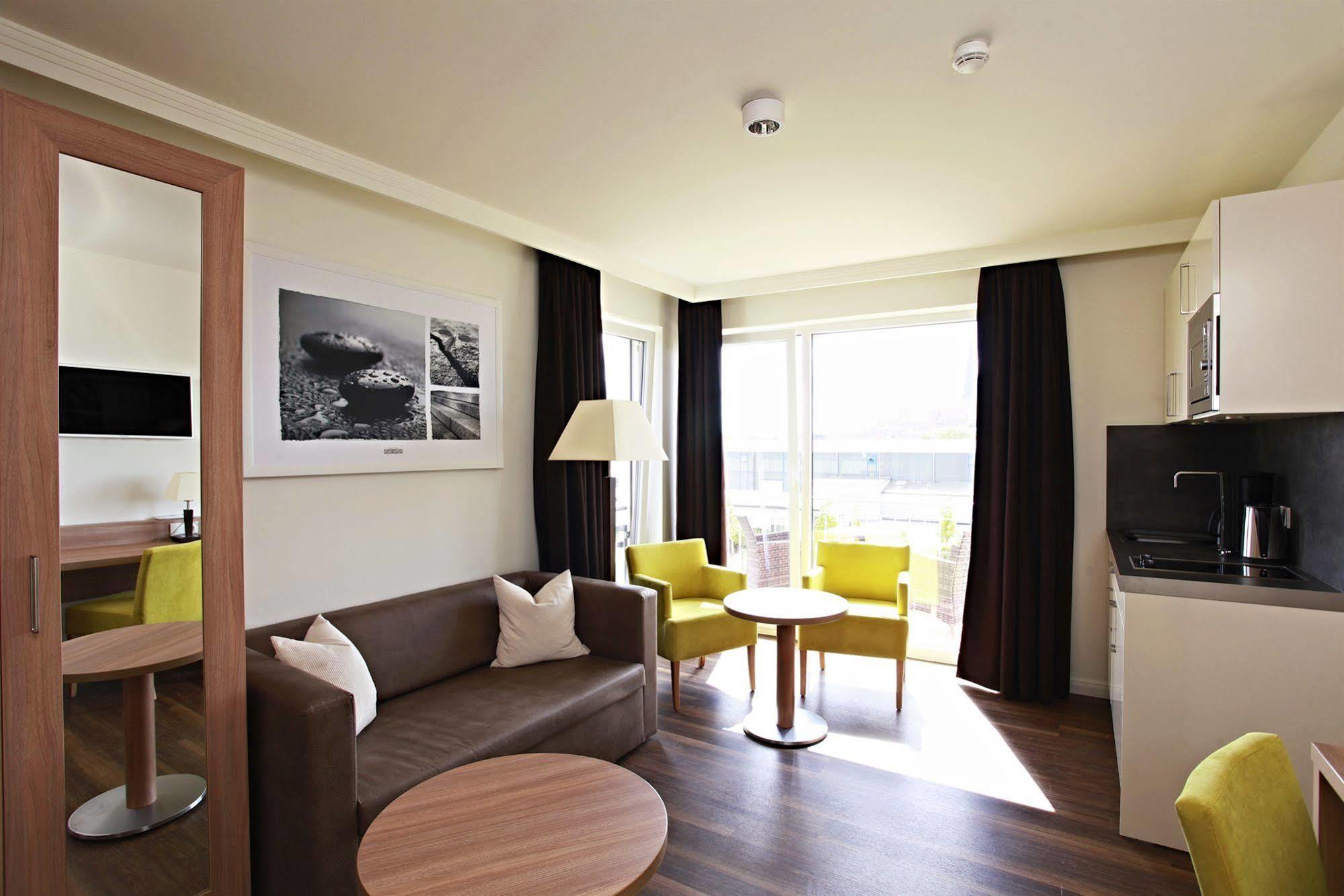 Hotel Warnow Rostock Exterior foto